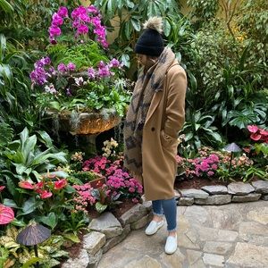 Meet your Posher, Claire